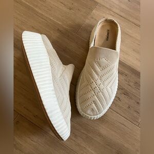 Sonoma tan knit slide platform clog! Size 7